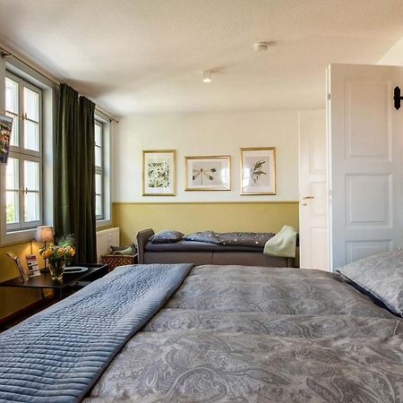 Ferienwohnung Am Dom Наумбург Экстерьер фото