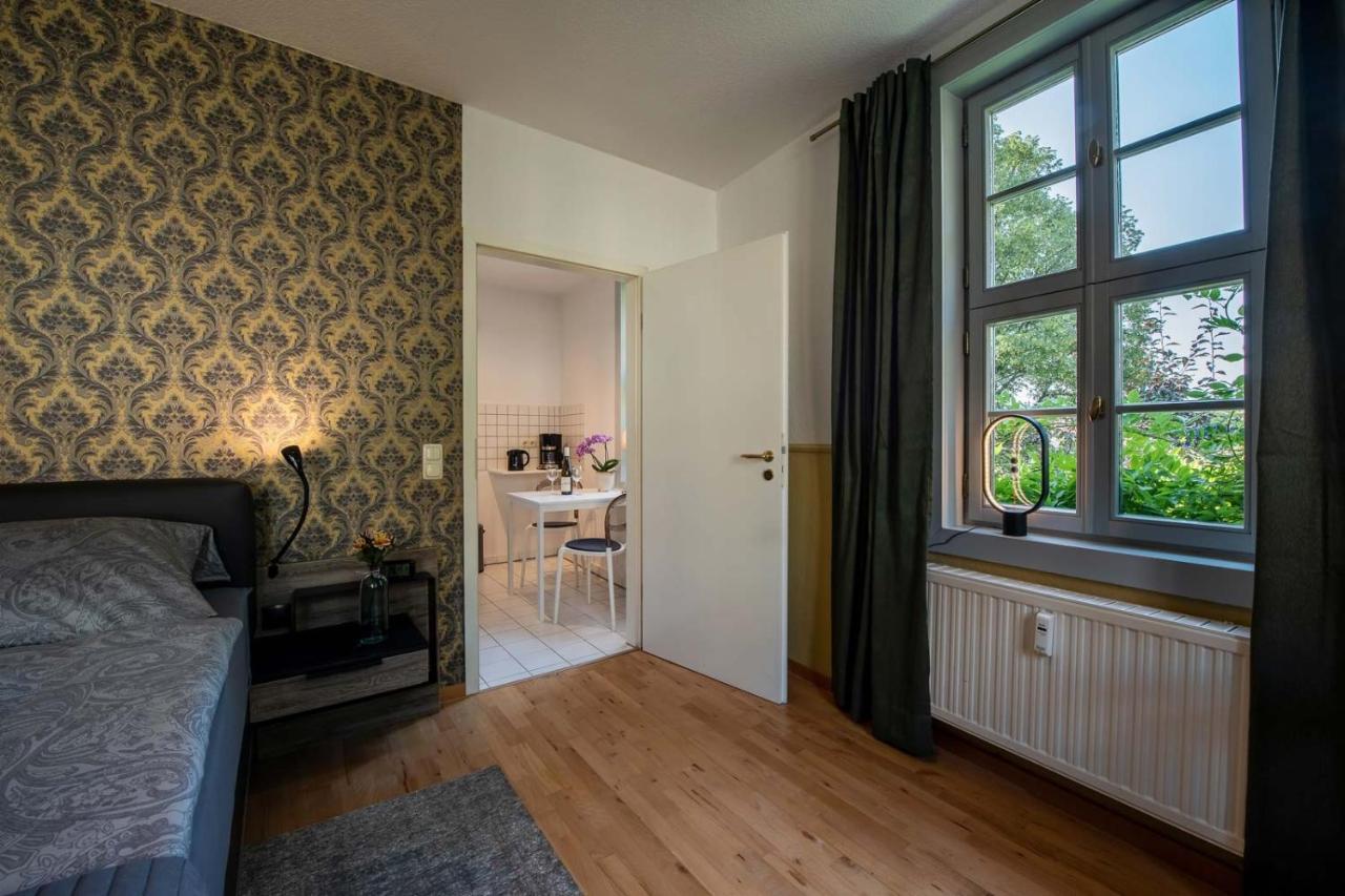 Ferienwohnung Am Dom Наумбург Экстерьер фото